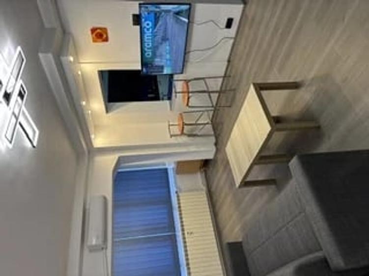 Apartament cu 3 camere semidecomandat în Ștefan cel Mare