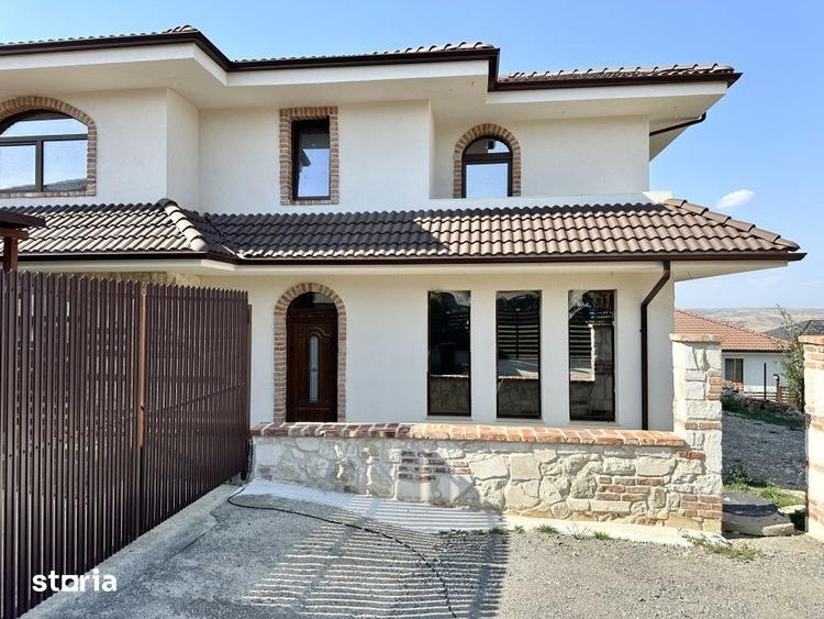 Casă cu 4 camere cu Teren 450 Mp în Apahida