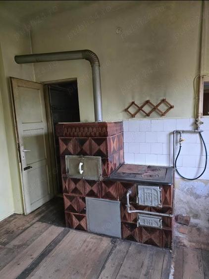 Casă cu 4 camere cu Teren 177 Mp în Mihai Bravu