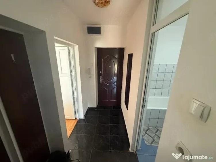 garsoniera vitan mall-parcare proprie - 4