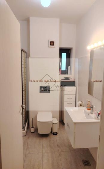 Apartament cu 4 camere decomandat, mobilat în Băneasa