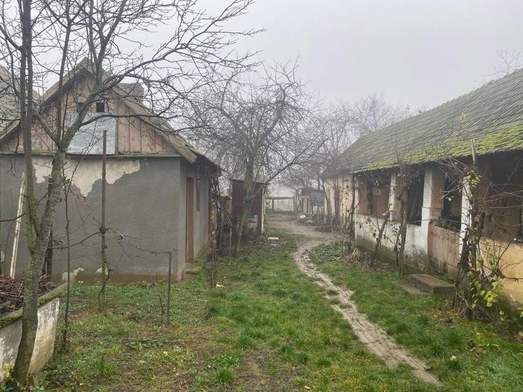 Casă cu 2 camere în Cheresig