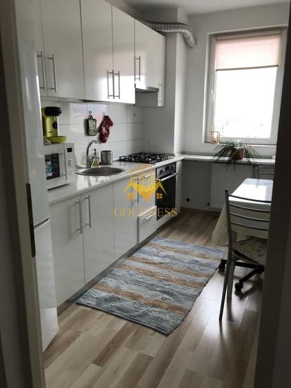 Apartament cu 2 camere decomandat, mobilat în Europa