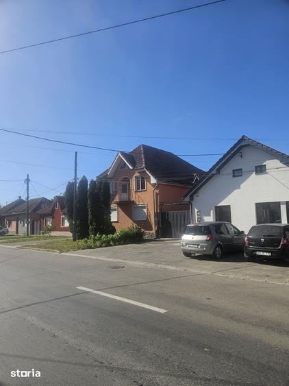 Casa la CHEIE 6 Camere,4 Bai,4 Bucatarie,IOSIA,pentru muncitori-max.30 - 3