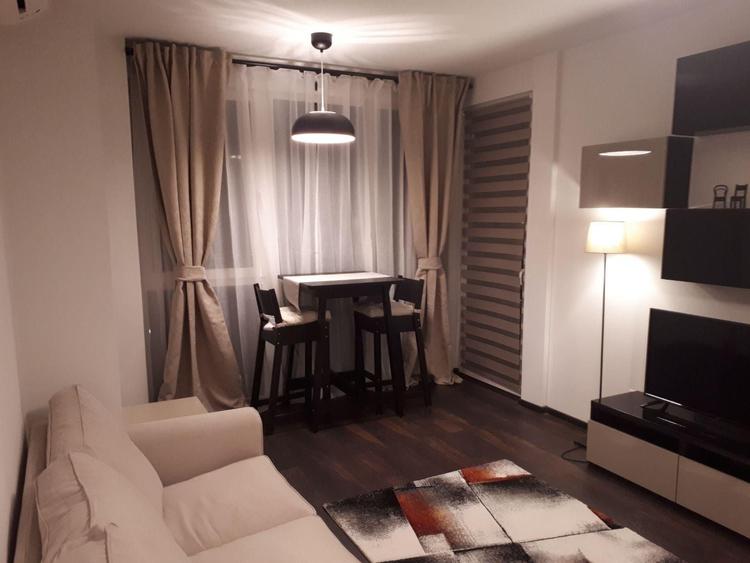 Apartament cu 2 camere decomandat în Spitalul Județean