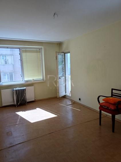 Apartament cu 2 camere decomandat în Crângași