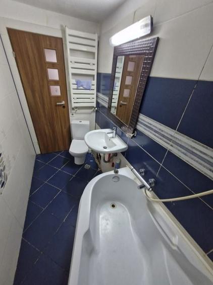 Apartament cu 3 camere decomandat, mobilat în Vitan Mall