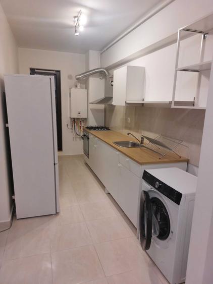 Apartament cu 2 camere semidecomandat în Prelungirea Ghencea