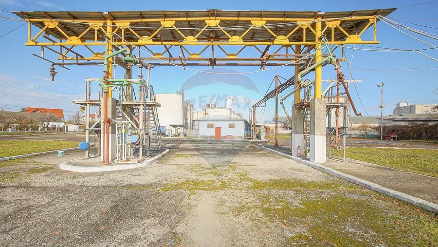 Spațiu industrial, de 23,219 mp, în Lunca Calnicului