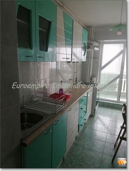 Apartament 3 camere decomandate zona Far - 2