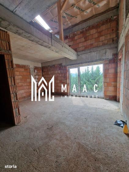 Apartament cu 4 camere în Cristian