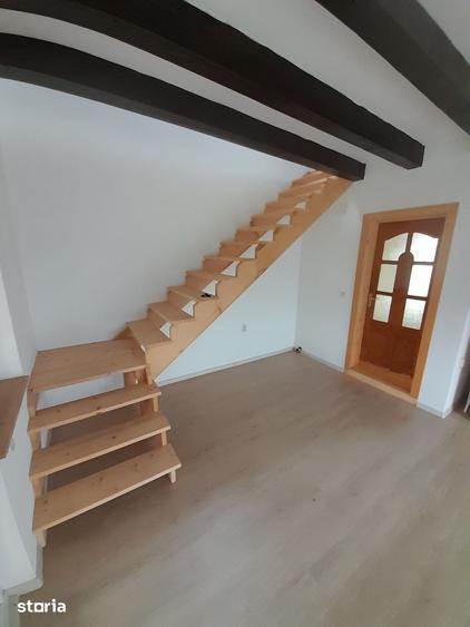 Casă cu 3 camere cu Teren 600 Mp în Domnești