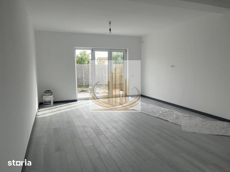 Duplex cu 3 camere cu Canalizare în Dumbrăvița
