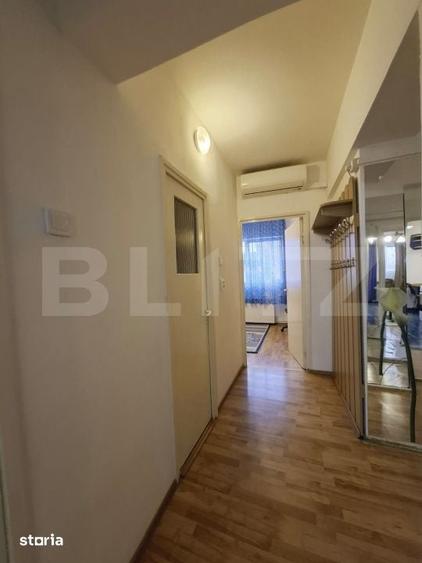 Apartament cu 3 camere decomandat în Astra