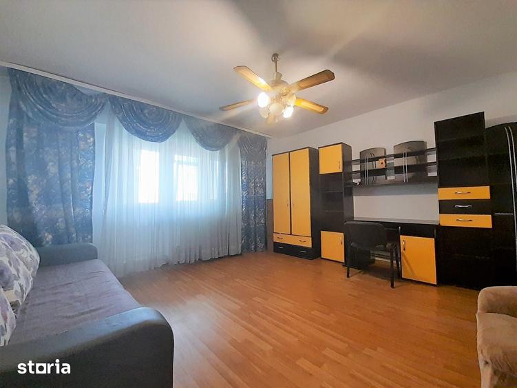 Apartament cu 3 camere decomandat în Militari
