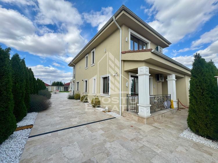 Casă individuală cu 6 camere cu Piscina în Dumbrăvița