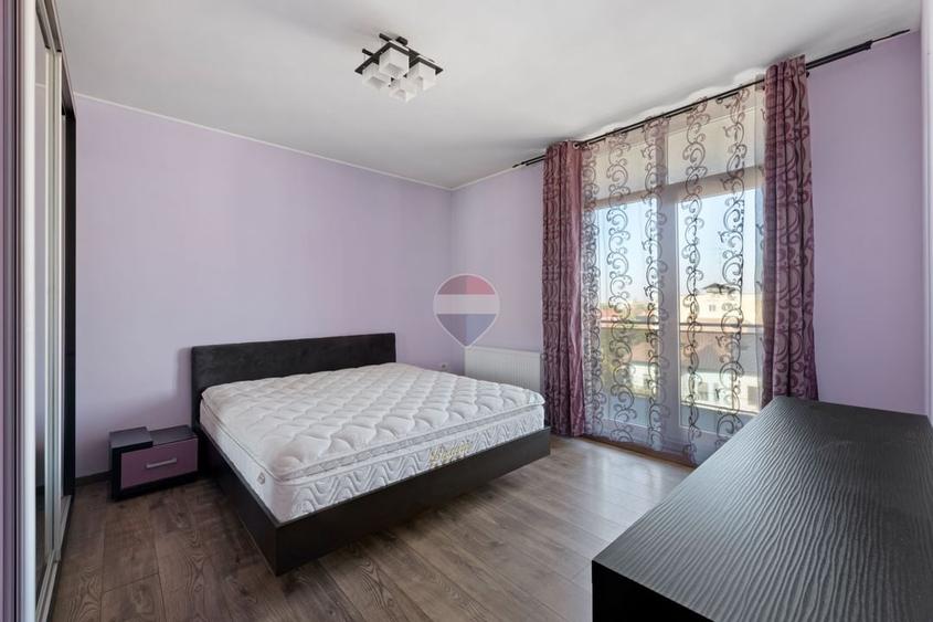 Apartament cu 3 camere decomandat, mobilat în Podgoria