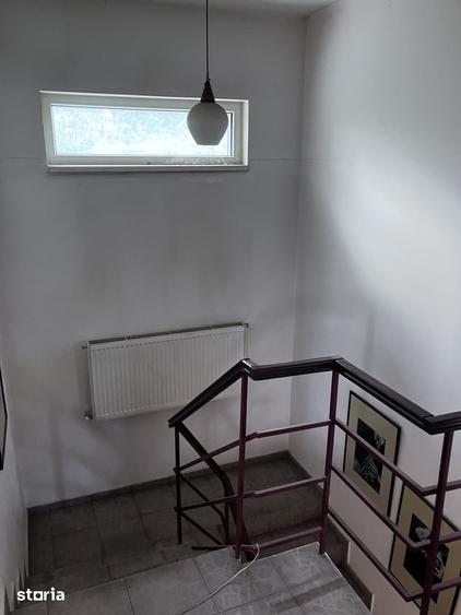 Casă cu 4 camere cu Teren 600 Mp în Domnești