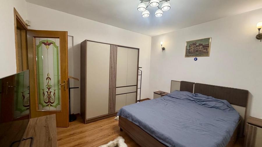 Apartament cu 3 camere decomandat în Dorobanți