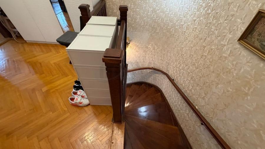 Casă individuală cu 6 camere cu Canalizare în Polonă