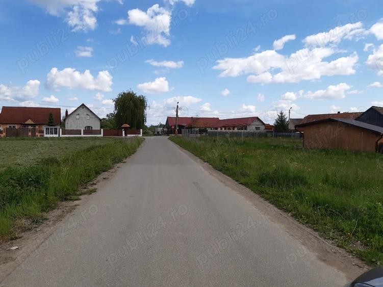 Teren de 20300 mp, în Sânpetru