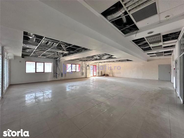 Spațiu comercial, de 302 mp, în Canta