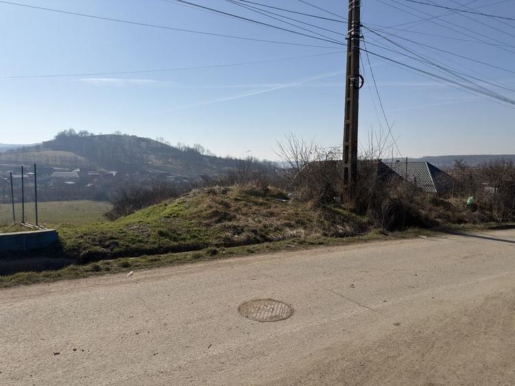 Teren de 2666 mp, în Bonț