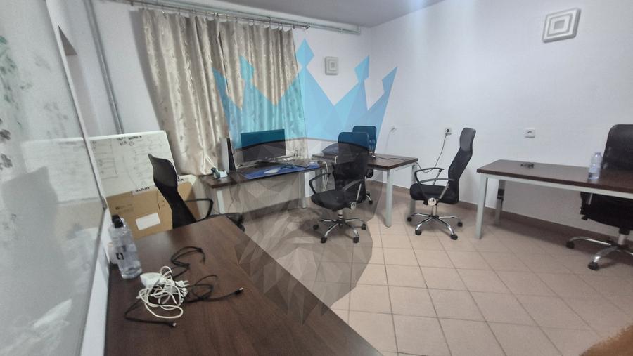 Casă individuală cu 6 camere cu Canalizare în Cotroceni