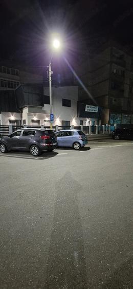 Spațiu comercial, de 280 mp, în Central