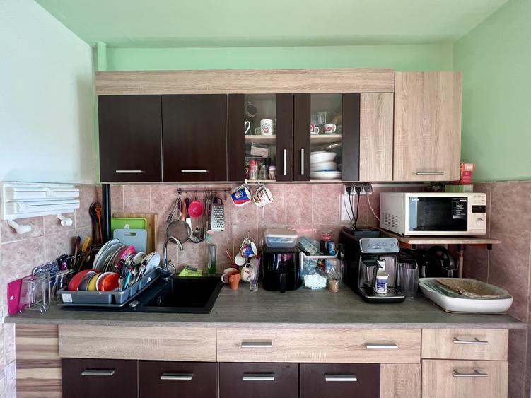 Apartament cu 2 camere decomandat, mobilat în Girocului