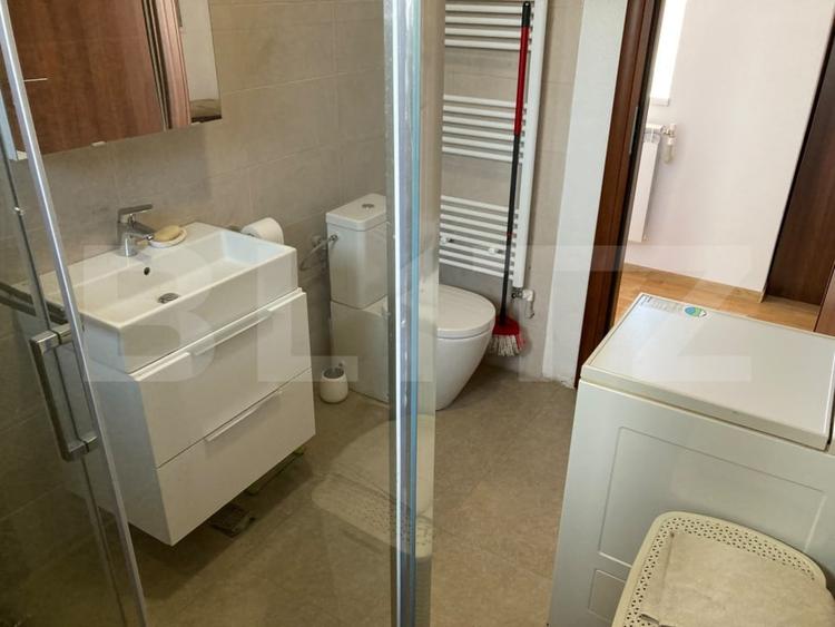 Casă individuală cu 3 camere decomandat cu Teren 250 Mp în Șimnicu de Sus