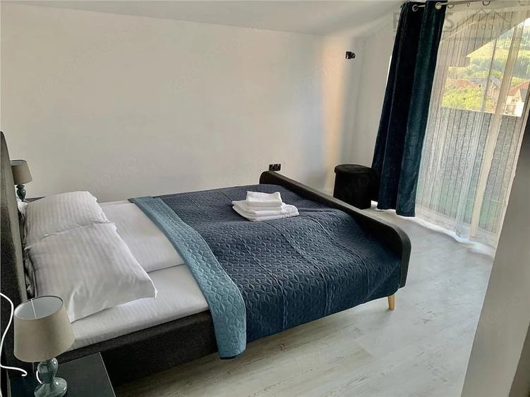 Apartament cu 3 camere decomandat, mobilat în Bran