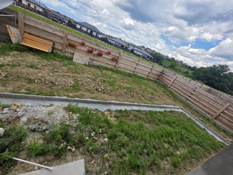Casă individuală cu 3 camere cu Teren 300 Mp în Lunca Cetățuii