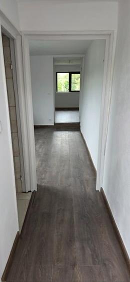 Casă cu 5 camere cu Garaj în Văleni-Dâmbovița