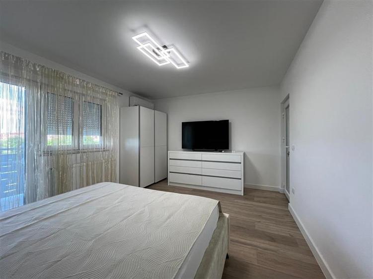 Garsonieră decomandată, mobilată în Central