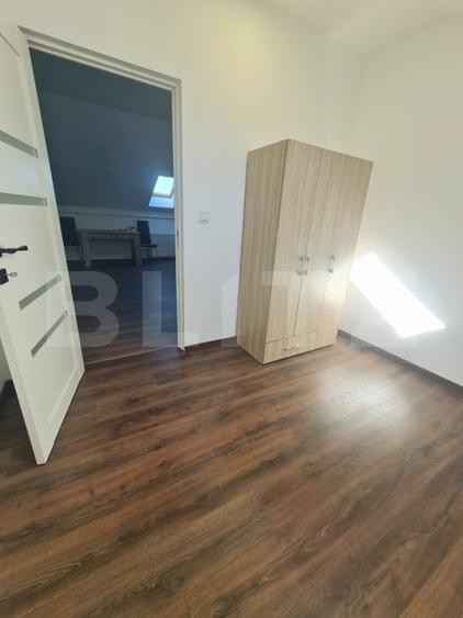 Apartament cu 3 camere semidecomandat, mobilat în Florești