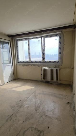 Apartament cu 2 camere semidecomandat în Colentina