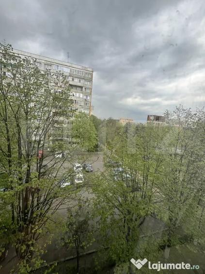 Apartament cu 2 camere decomandat în Vest