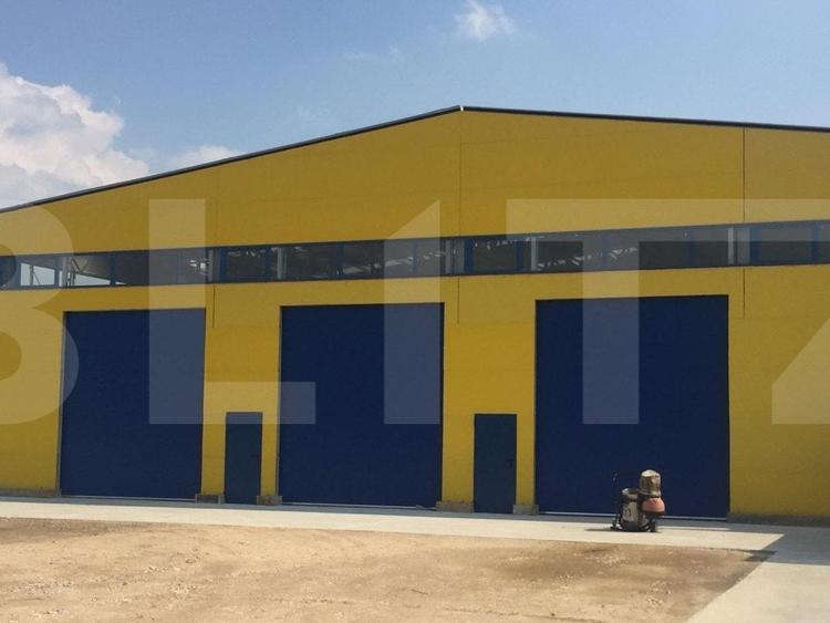 Spațiu industrial, de 2,000 mp, în Exterior Vest