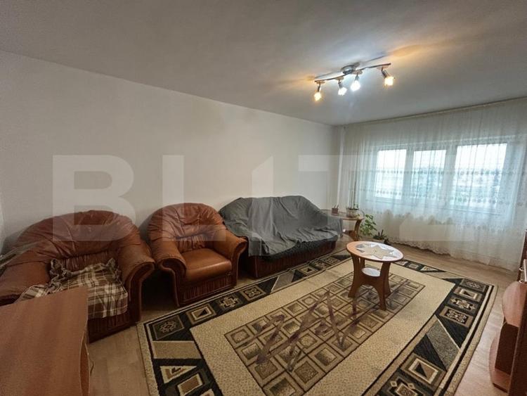 Apartament cu 2 camere decomandat, mobilat în Micro 11