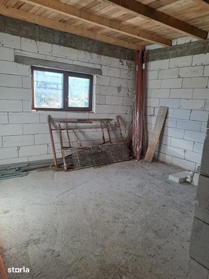 Casă cu 3 camere cu Teren 500 Mp în Nufăru