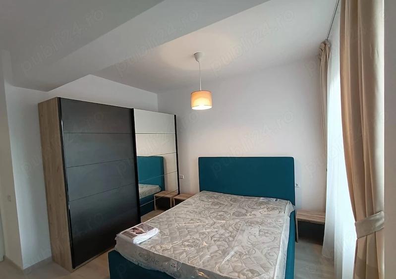 Apartament cu 3 camere, mobilat în Tractorul