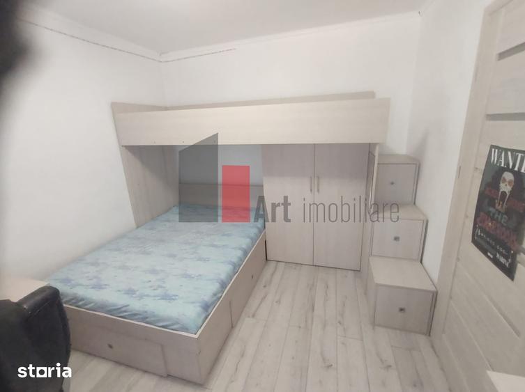 Apartament cu 2 camere semidecomandat în Cișmigiu