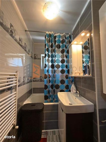Apartament 3 camere cf 1 semidecomandat zona Micro 3 - 10