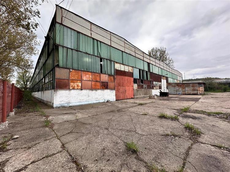 Spațiu industrial, de 5,132 mp, în Central