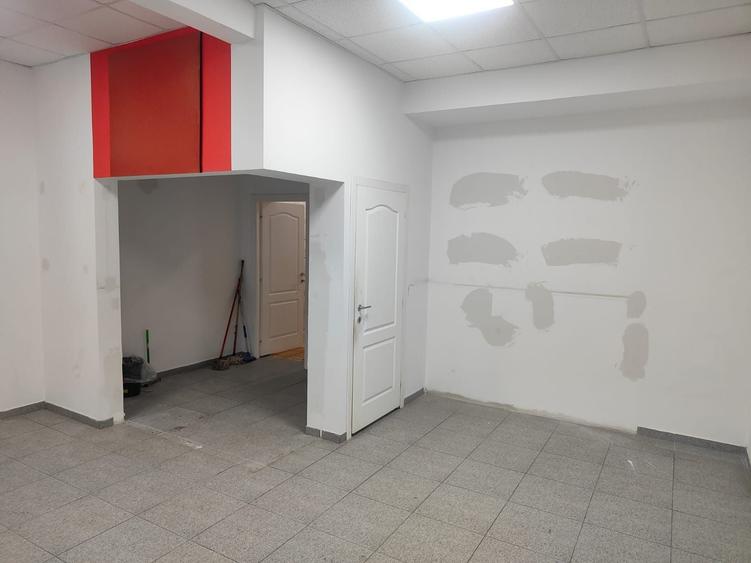 Spațiu comercial, de 54 mp, în Central