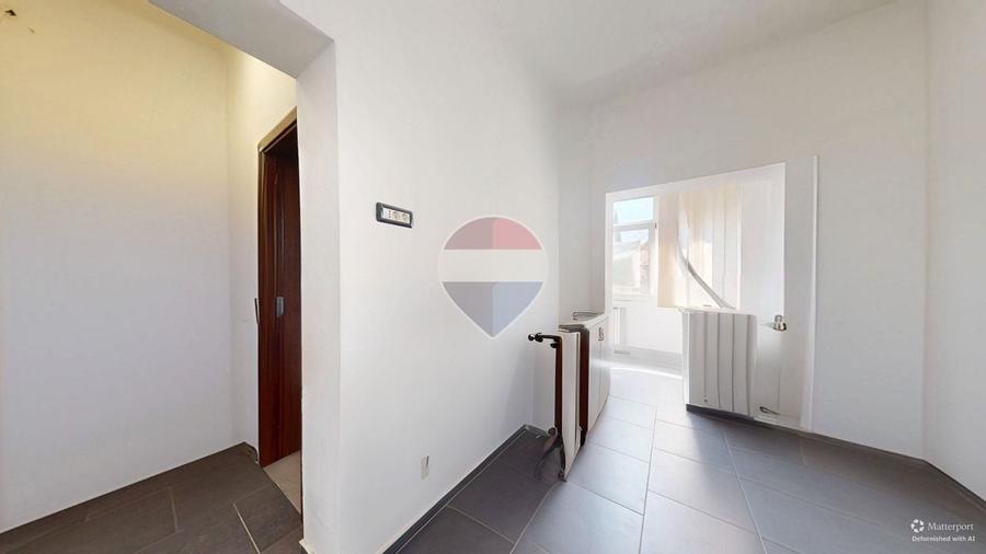 Apartament cu 2 camere decomandat în 13 Decembrie