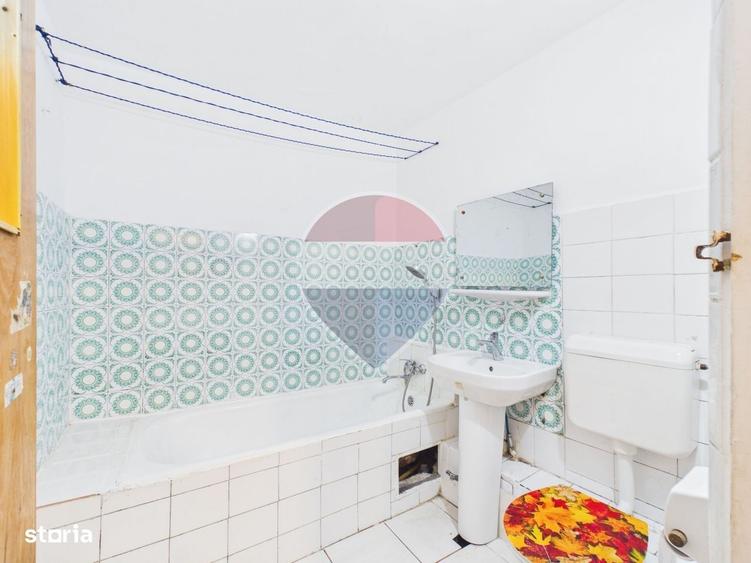 Apartament cu 3 camere semidecomandat în Crângași