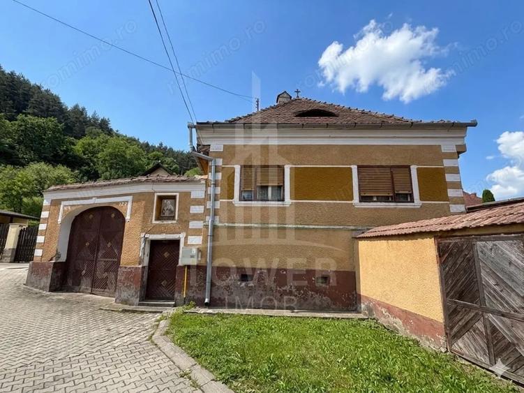 Casă cu 3 camere cu Teren 947 Mp în Tilișca