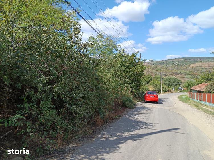 Casă cu 2 camere cu Teren 2474 Mp în Merei